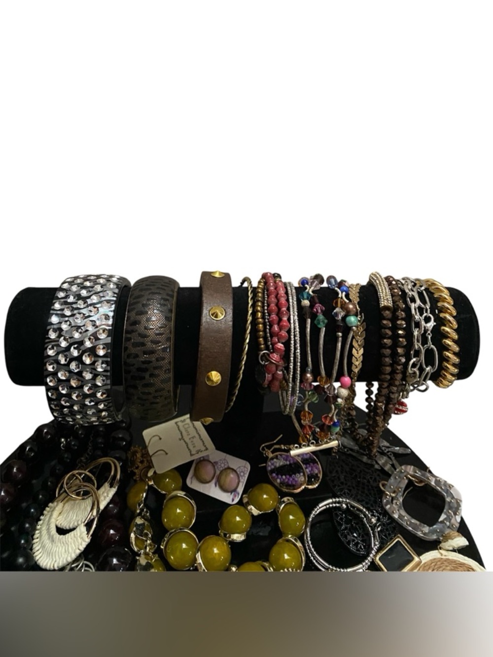 55 Piece mixed jewelry lot(RESERVED) - Picture 6 of 6